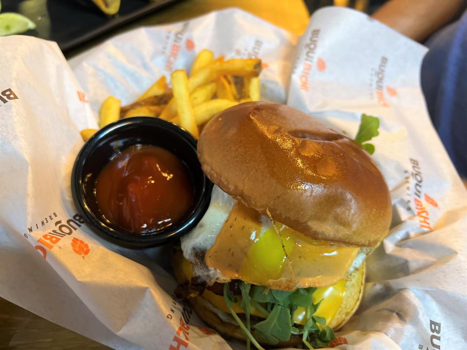 Buqui Bichi's menu features six burgers and a fried chicken sandwich.