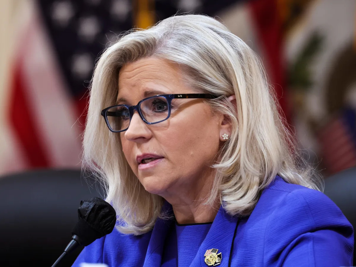 Rep. Liz Cheney reacts to report that Trump refused to leave the White House fol..
