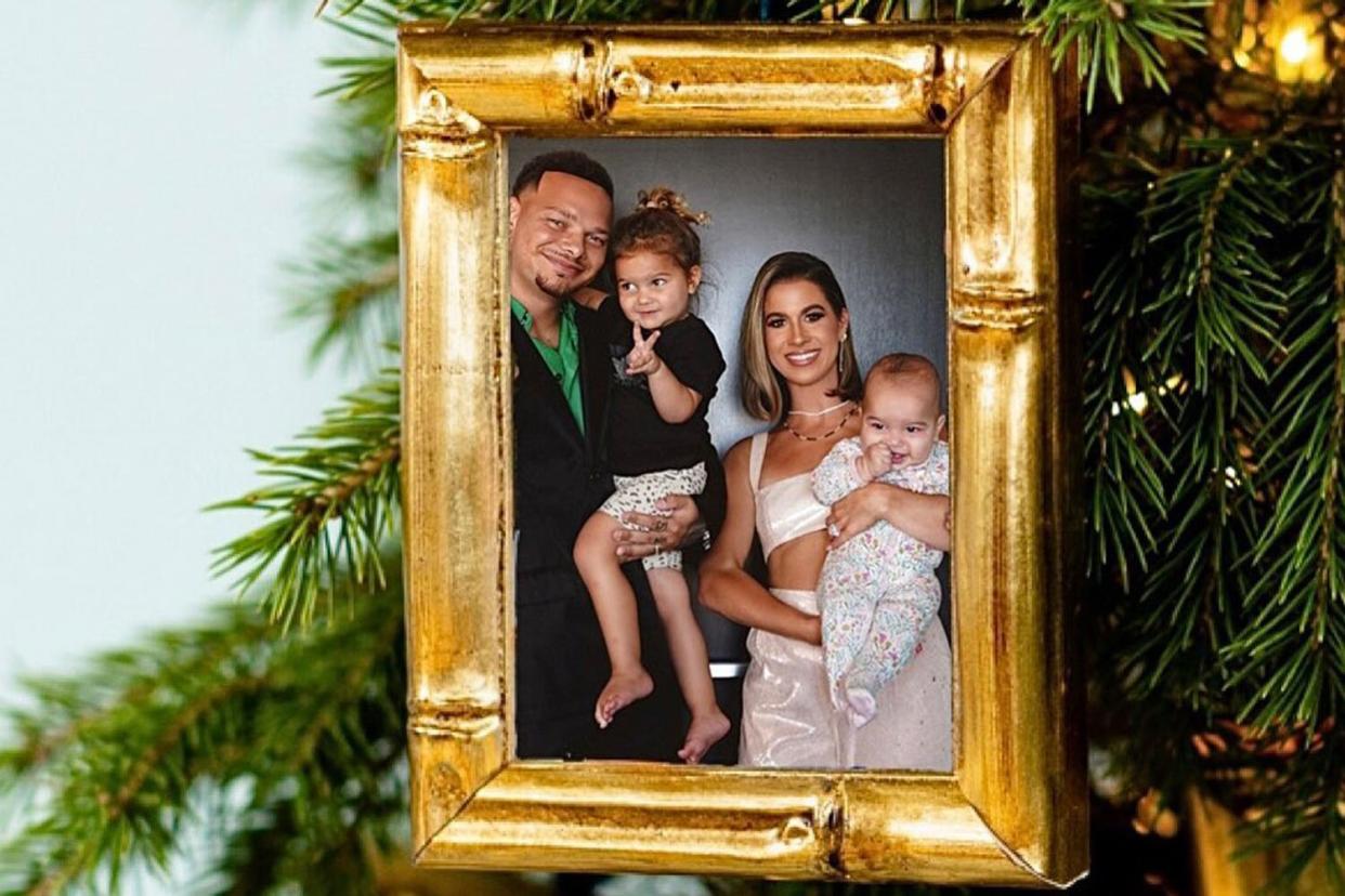 Kane Brown and Wife Katelyn Spread Holiday Cheer with a Festive Family Christmas Photo https://www.instagram.com/p/CmmbK10P-7r/