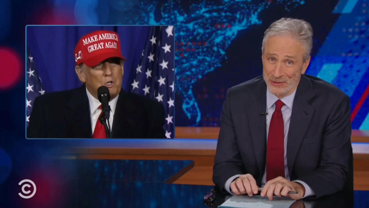 ‘the Daily Show Jon Stewart Mocks Donald Trumps Word Struggles Desi Lydic Jokes Democrats 