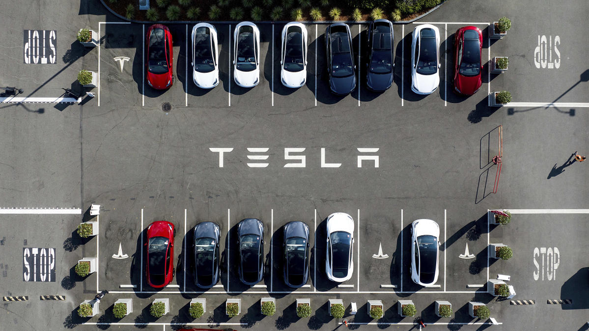 Tesla is a ‘high-growth stock’ that has ‘hit a wall’: Analyst