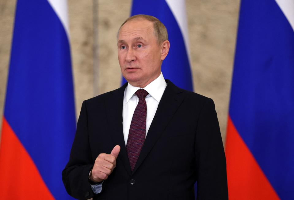 Russian President Vladimir Putin talks to the media following the Shanghai Cooperation Organisation (SCO) leaders' summit in Samarkand on September 16, 2022. (Photo by Sergei BOBYLYOV / SPUTNIK / AFP) (Photo by SERGEI BOBYLYOV/SPUTNIK/AFP via Getty Images)