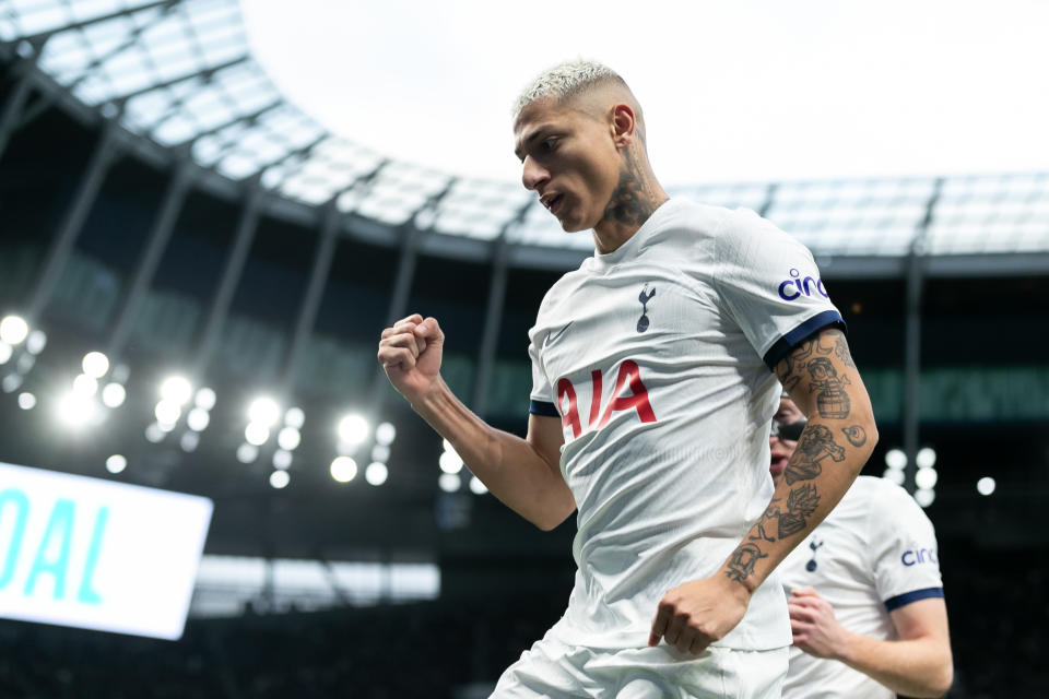 LONDON, ENGLAND - DECEMBER 23: Richarlison of Tottenham Hotspur celebrates after scoring his team's first goal during the Premier League match between Tottenham Hotspur and Everton FC at Tottenham Hotspur Stadium on December 23, 2023 in London, England. (Photo by Gaspafotos/MB Media/Getty Images)