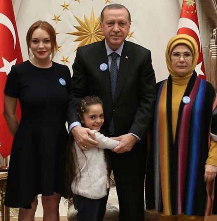 Lindsay Lohan, President Recep Tayyib Erdoğan of Turkey and his wife, Emine, and a Syrian refugee. Photo credit: Instagram/LindsayLohan