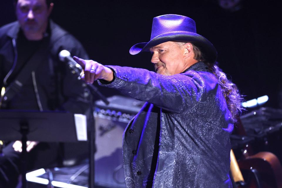 NASHVILLE, TENNESSEE - AUGUST 24: Trace Adkins performs during the 15th Annual Academy Of Country Music Honors at Ryman Auditorium on August 24, 2022 in Nashville, Tennessee. (Photo by Brett Carlsen/Getty Images for ACM)