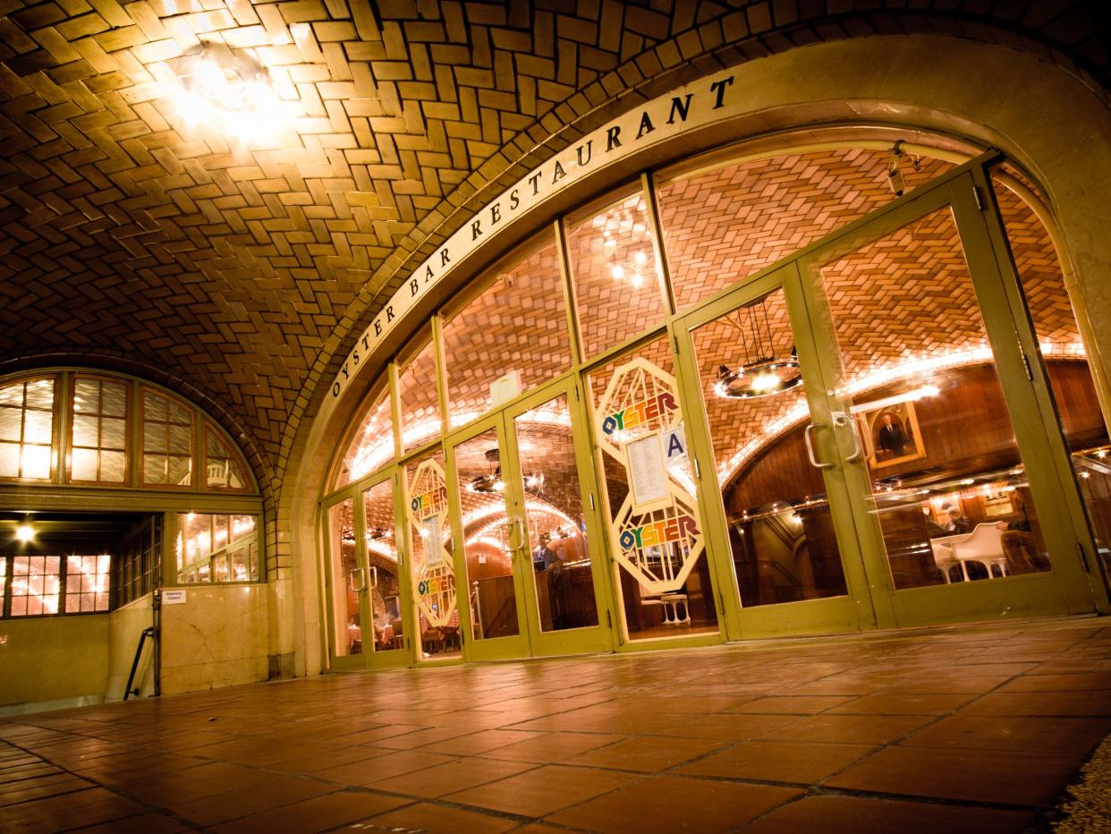  Landmark Oyster Bar and Restaurant in Grand Central Terminal in New York City on November 3, 2011. 