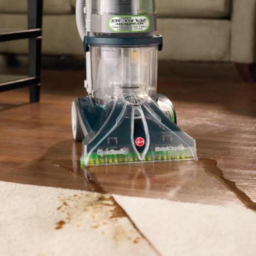 Hoover Max Extract All Terrain Carpet Cleaner, F7452900. (Photo: Walmart)