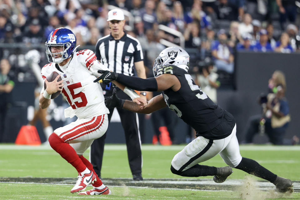 Tommy DeVito ha estado constantemente bajo asedio con los New York Giants.  (Photo by Ian Maule/Getty Images)