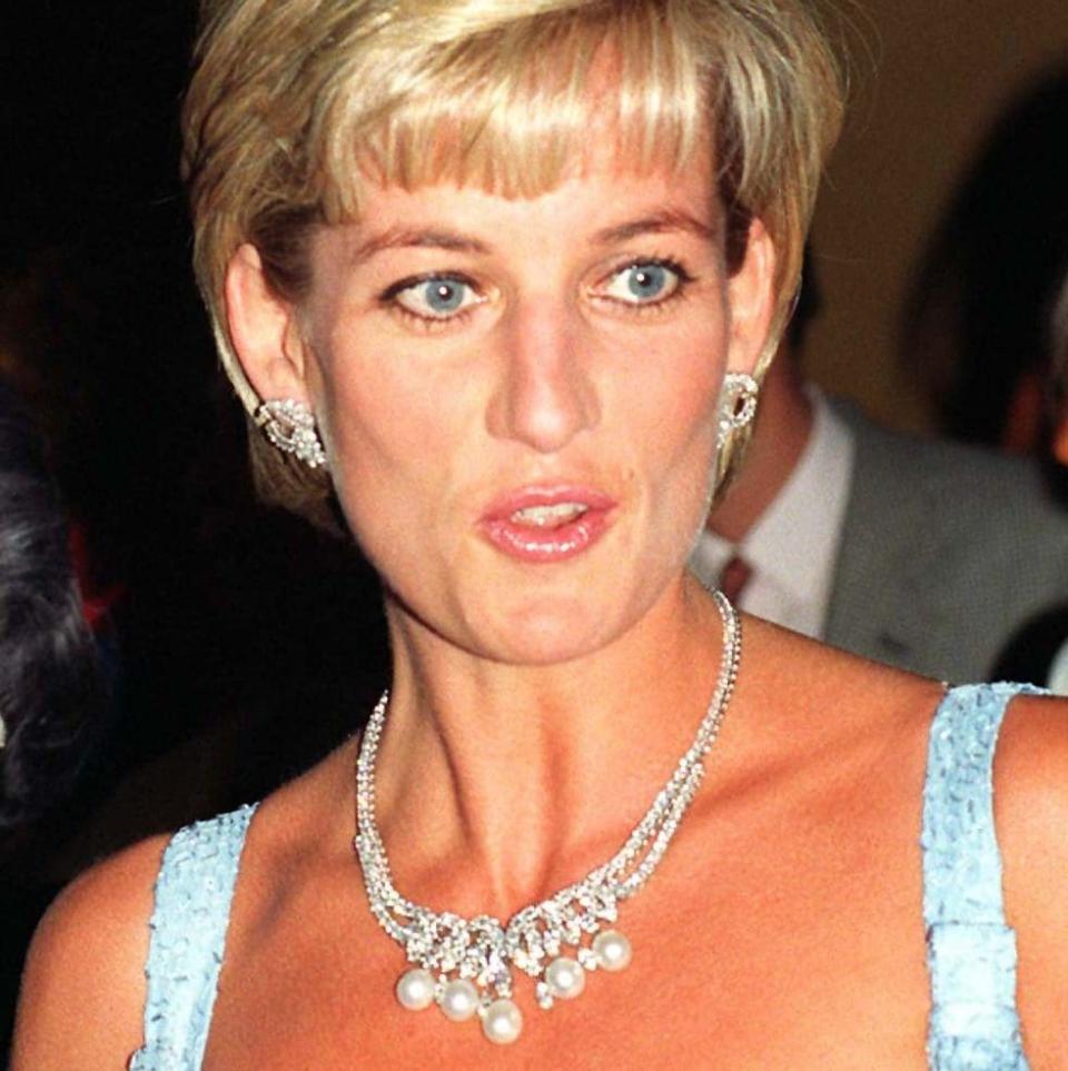 princess diana jewellery - John Stillwell