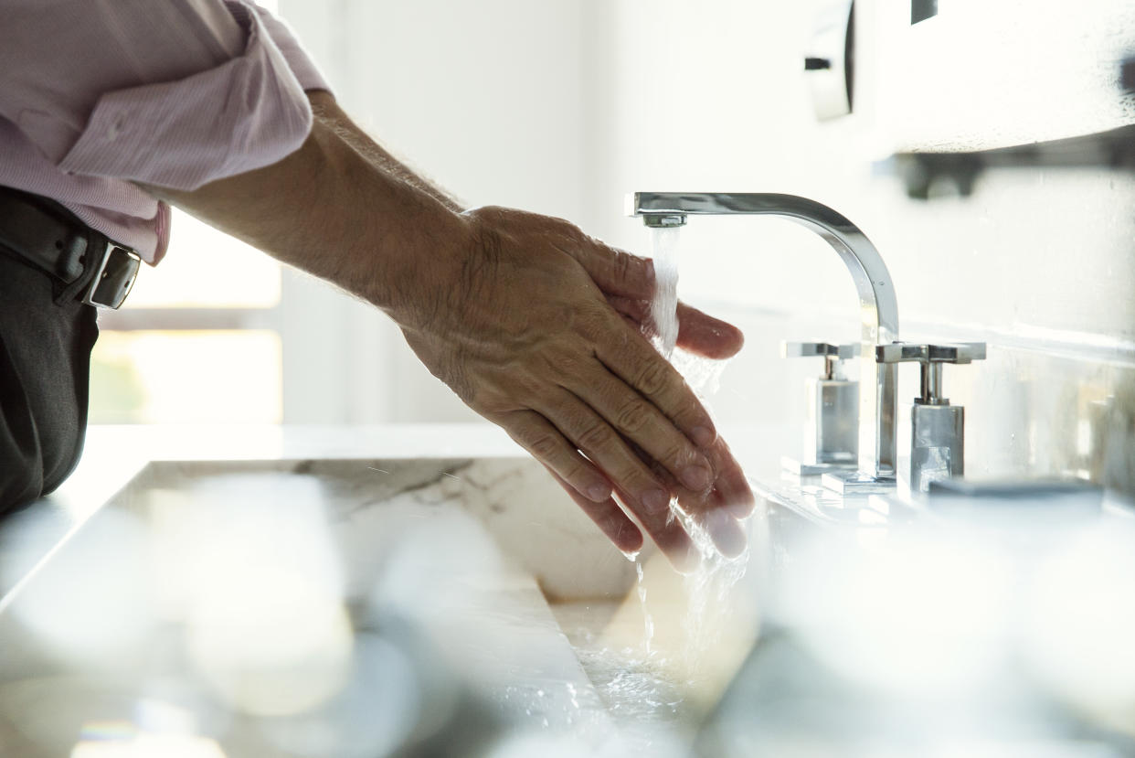 CDC's warnings for people to wash their hands has led to the realization that men haven't been doing that. (Photo: Getty Images)