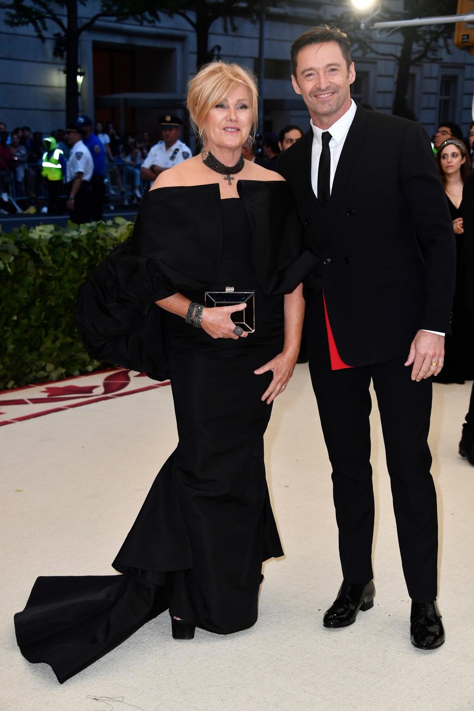 <h1 class="title">Hugh Jackman in Dior Homme and Deborra-Lee Furness</h1><cite class="credit">Photo: Getty Images</cite>