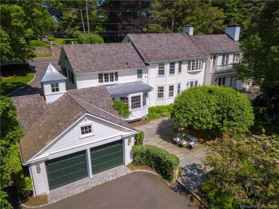 The former couple had purchased the nearly 5,000 square feet property in New Canaan back in August 2018 for $2.07 million, records obtained by the Post show. Houlihan Lawrence