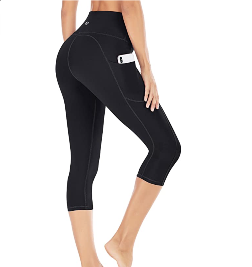 These bestselling capris are down to $20! (Photo: Amazon)