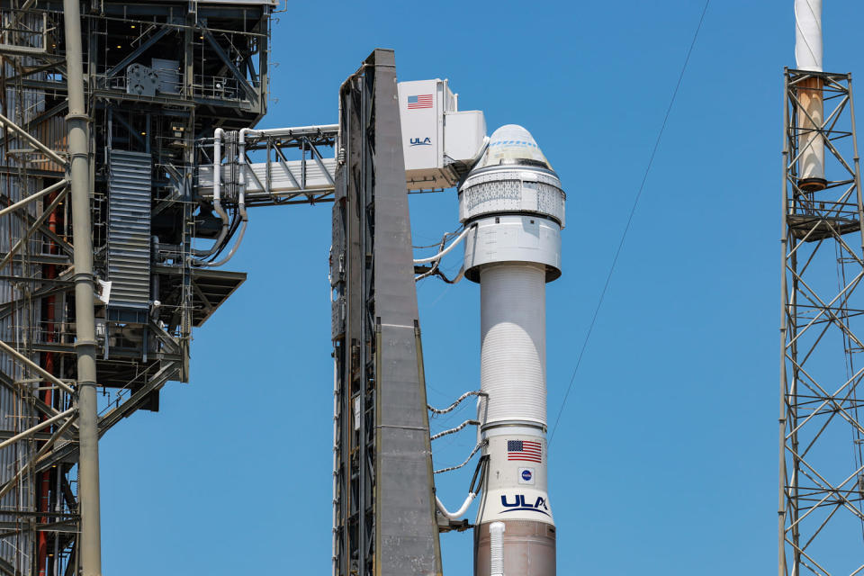 Boeing’s Starliner spacecraft sits atop a United Launch Alliance Atlas V rocket (Joe Raedle / Getty Images file)