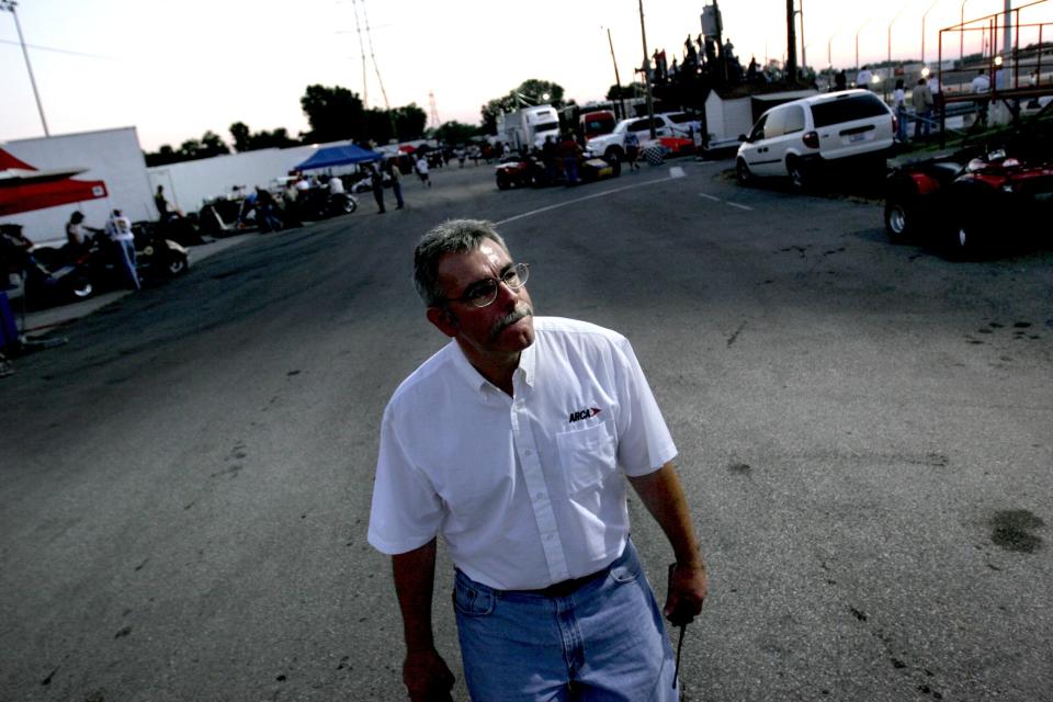 Ron Drager de Temperance es el propietario de Flat Rock y Toledo Speedways y es presidente de la serie de carreras ARCA.