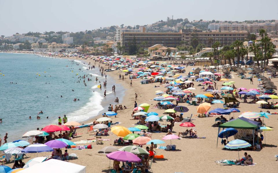 British holidaymakers seen on the beaches of Spain on Sunday after news broke that they will need too quarantine for 2 weeks on their return to the UK - ASA 