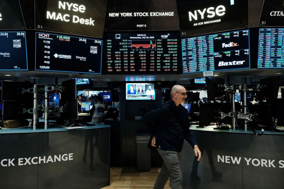 PHOTO: Traders work on the floor of the New York Stock Exchange (NYSE) on July 26, 2023 in New York. (Spencer Platt/Getty Images)