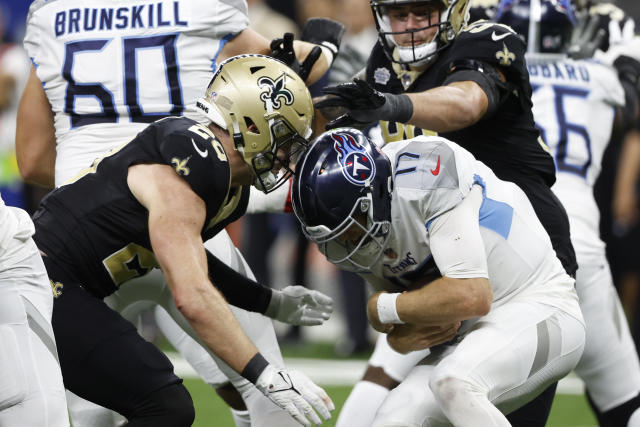 Tennessee Titans' Kyle Peko injured in fourth quarter against Saints