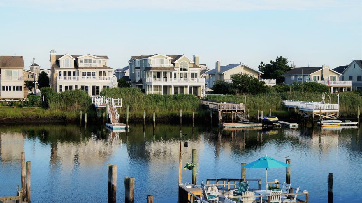 luxury waterfront beach houses