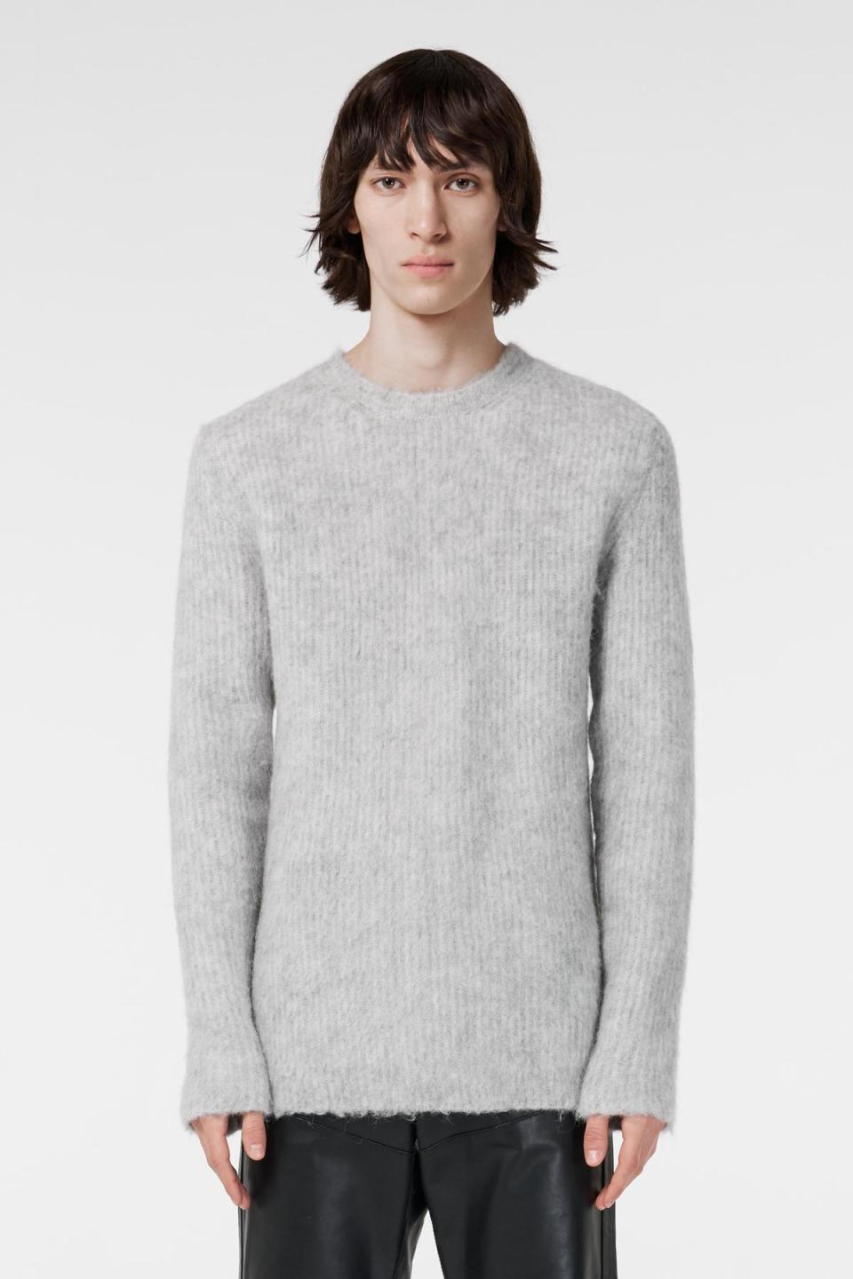 刷毛圓領毛衣，US$580（約新台幣1.6萬元）。（peter wu提供）