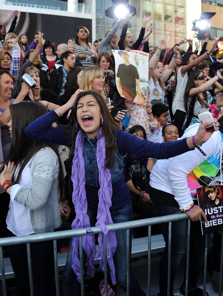 Justin Bieber Never Say Never LA Premiere 2011 Fans