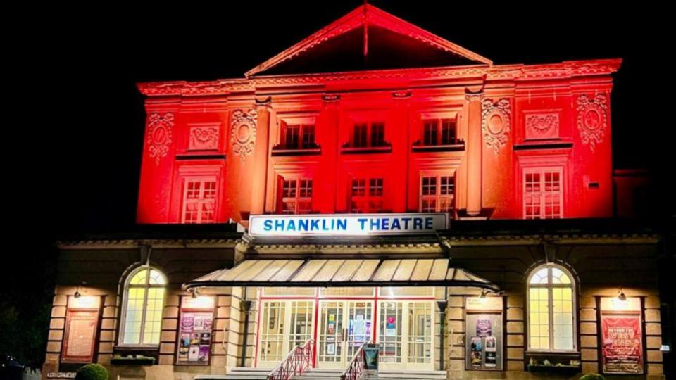 Isle of Wight County Press: Shanklin Theatre.