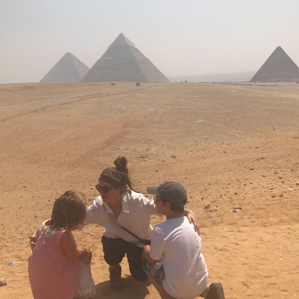 Camila Sodi junto a sus dos hijos, Fiona y Jerónimo