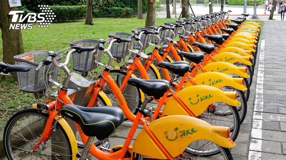 女大生在Ubike車籃撿到自己的大頭照。（示意圖／TVBS資料畫面）