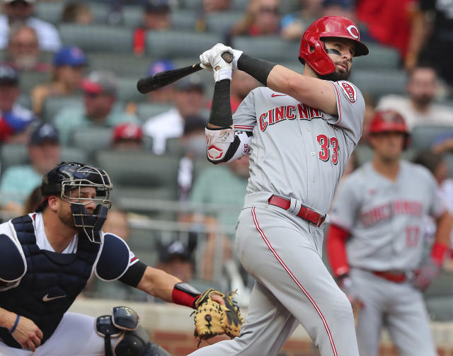 Nick Senzel slugs go-ahead 2-run home run in Reds win at Colorado 