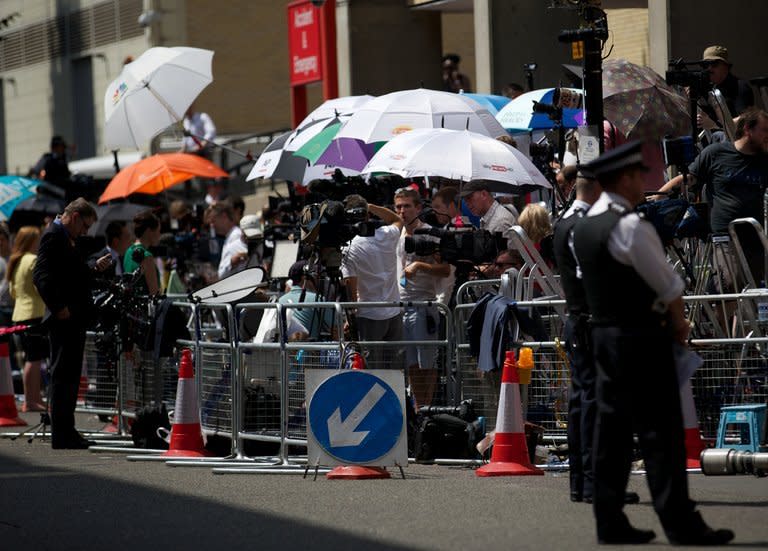 Media wait outside The Lindo Wing of Saint Mary's Hospital in Paddington, west London on July 22, 2013