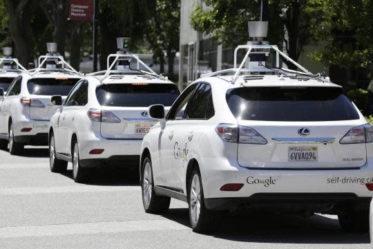 除Uber外，Google等公司也正積極測試無人駕駛車輛。