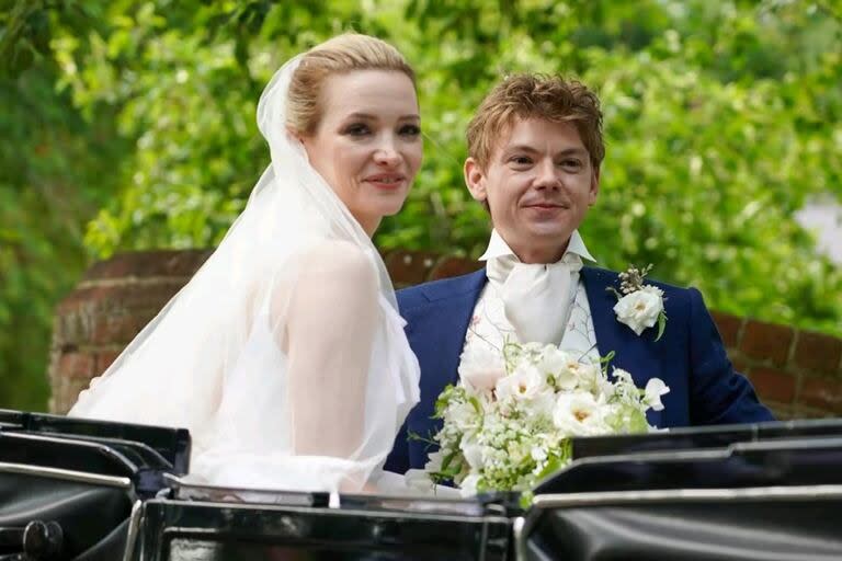 Una postal de la soñada boda de Talulah Riley y Thomas Brodie-Sangster