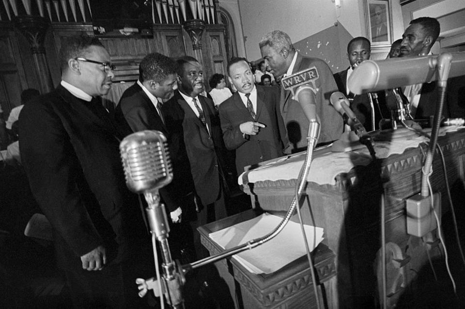 <span class="caption">Jackie Robinson, to the right of Martin Luther King Jr., appeared at a rally in Birmingham, Alabama, in May 1963.</span> <span class="attribution"><a class="link " href="https://www.gettyimages.com/detail/news-photo/two-of-the-sporting-worlds-greats-visited-birmingham-to-news-photo/517384458?adppopup=true" rel="nofollow noopener" target="_blank" data-ylk="slk:Bettmann/Getty Images;elm:context_link;itc:0;sec:content-canvas">Bettmann/Getty Images</a></span>