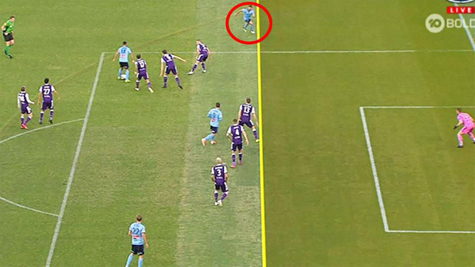 The A-League decision that caused an uproar in the grand final. (Image: Channel 10)