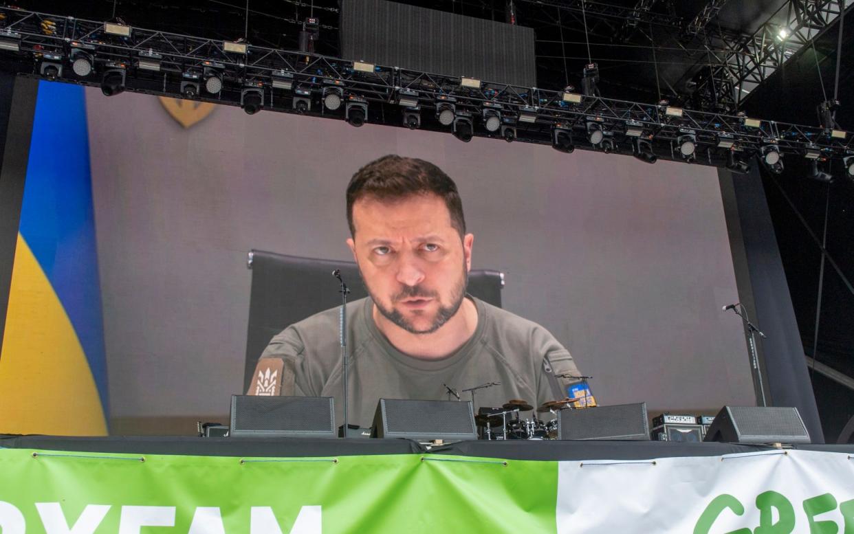 Ukrainian President Volodymyr Zelensky addresses the crowd at Glastonbury - Geoff Pugh for the Telegraph