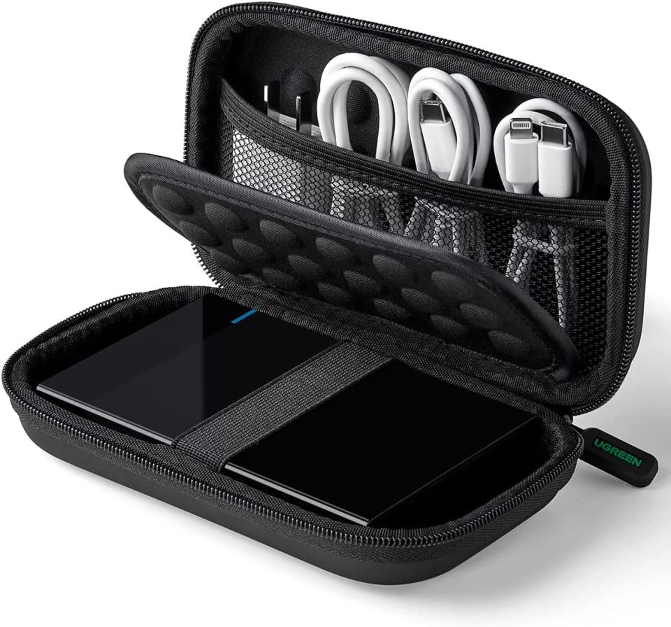 UGREEN Organizador Portátil, Bolsa para Accesorios Electrónicos con Doble Capa Acolchada EVA, Funda Estuche para Viajes, Compatible con Disco Duro Externo 2.5