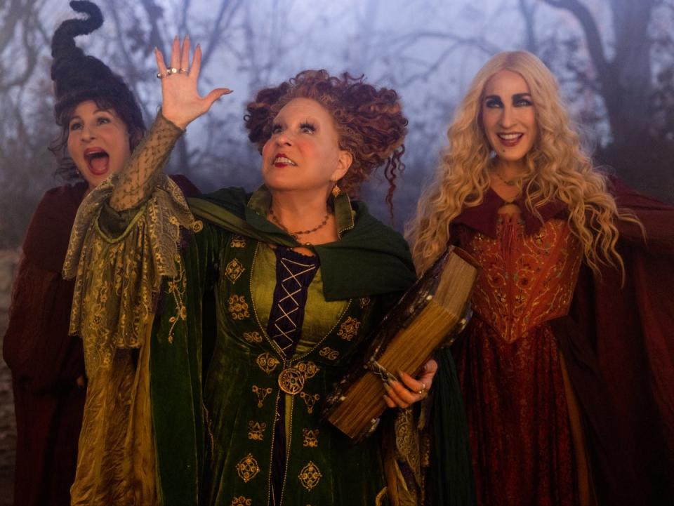 Kathy Najimy, Bette Midler, and Sarah Jessica Parker in ‘Hocus Pocus 2’ (Matt Kennedy)