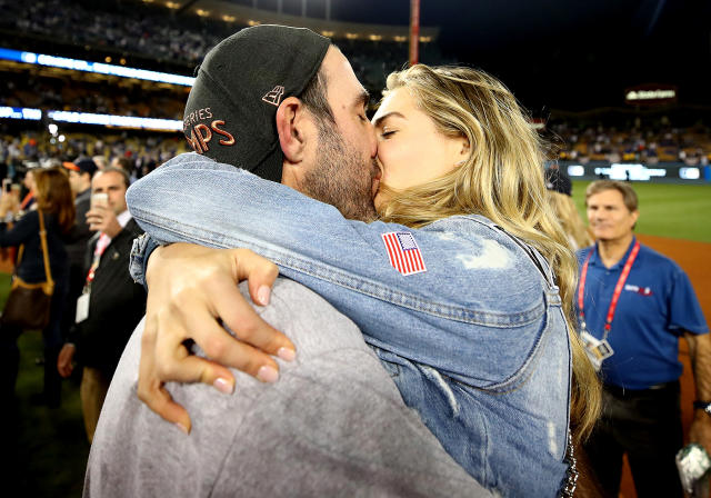 Scandal! Justin Verlander and Kate Upton get caught on Cavs Kiss