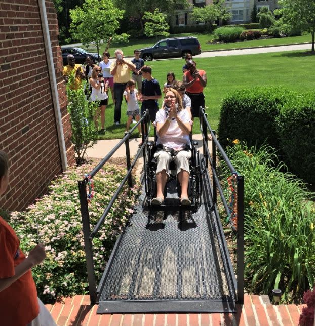 The author arrives home after being discharged from the hospital. (Photo: Courtesy of Geralyn Ritter)