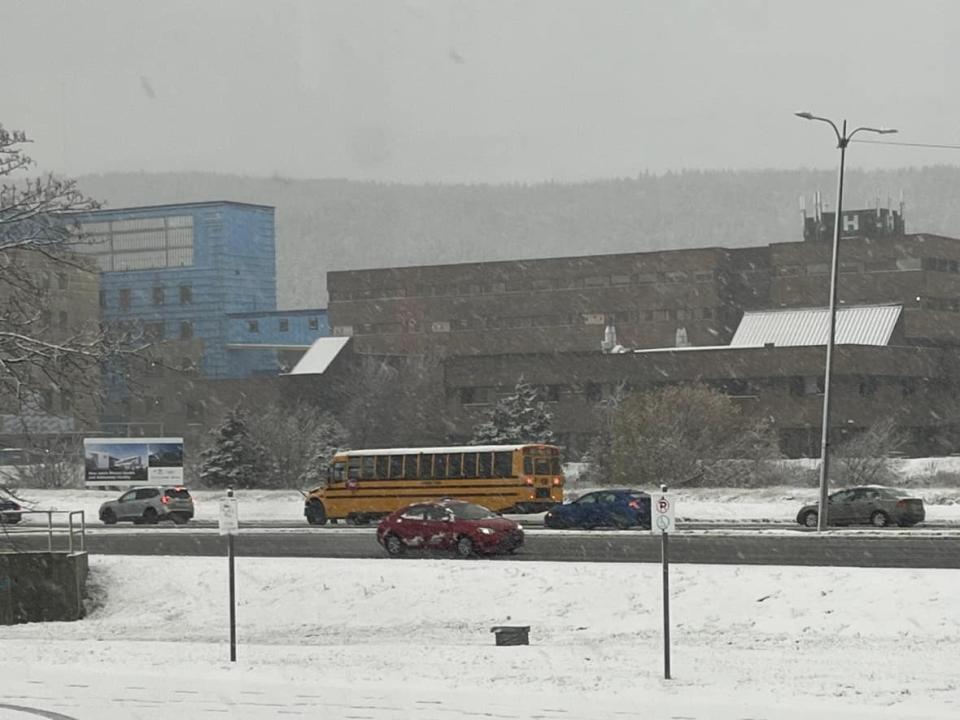 St. John's is experiencing its first major snowfall of the fall, but Newfoundland Power says a large power outage isn't the result of the weather. (Alex Kennedy/CBC - image credit)