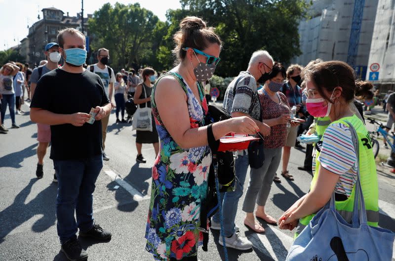 Protest against Chinese Fudan University campus in Budapest