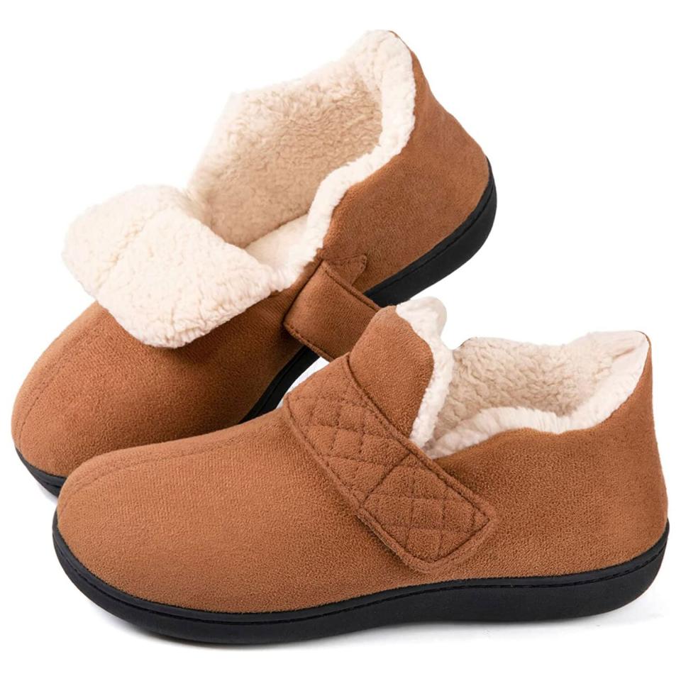 Zizor Womens Slipper