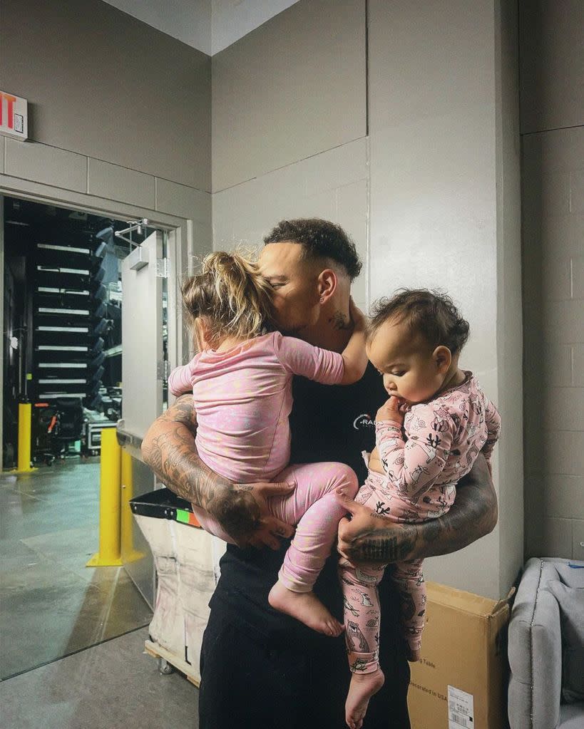 Kane Brown with his two daughters, Kingsley and Kodi