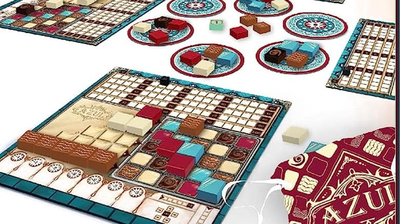 Azul: Master Chocolatier game pieces