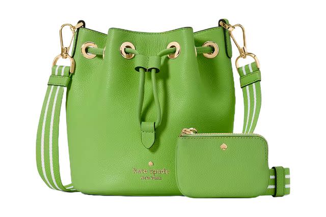 <p>Kate Spade Outlet</p>