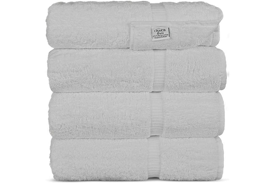 Luxury Hotel & Spa Towel 100% Genuine Turkish Cotton (White, Bath Towel - Set of 4). (Photo: Amazon SG)