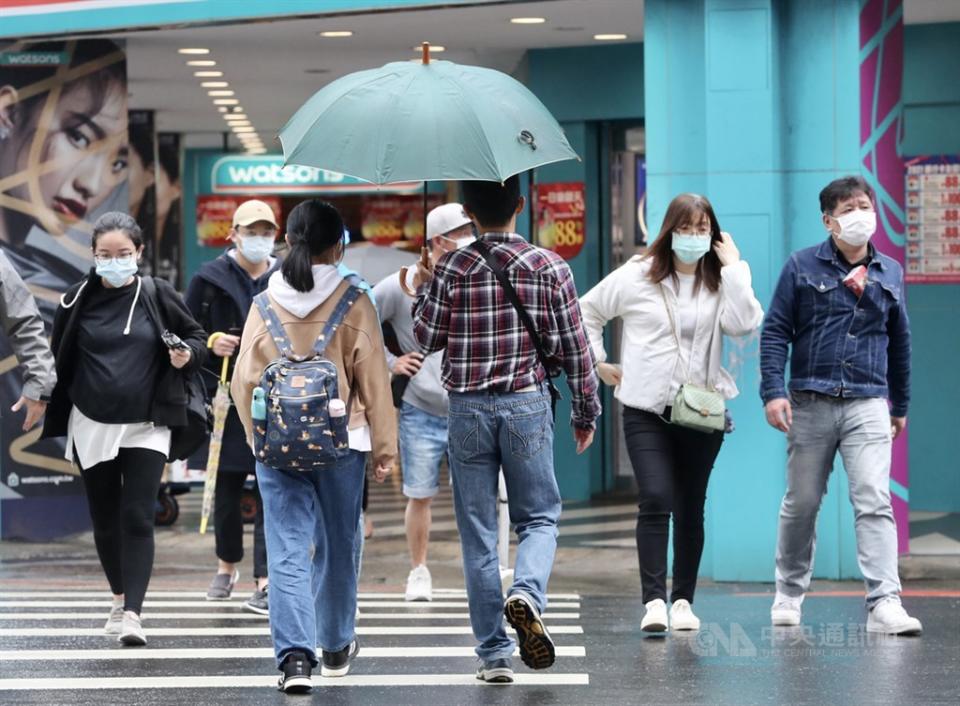 清明節連假第3天（4月4日）下午「微弱鋒面」抵達，影響侷限於迎風面的北海岸、北部山區及東半部，轉為有局部短暫雨的天氣。（中央社檔案照片）