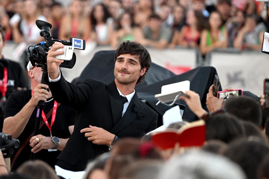 Jacob Elordi joins the fans during the red-carpet premiere for “Priscilla” at the Venice International Film Festival. (Kate Green/Getty Images)