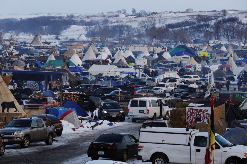 Vehicles and campsites fill the Oceti Sakowin camp.