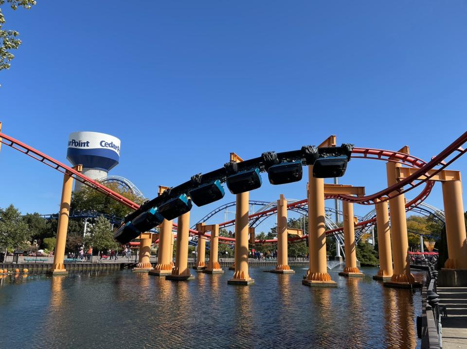 The Iron dragon swinging in final helix cedar point